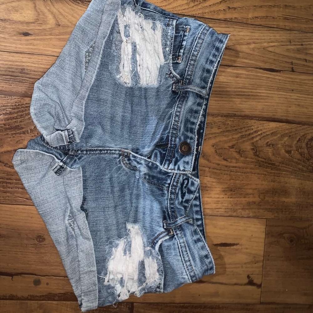 Hollister size 1 shorts